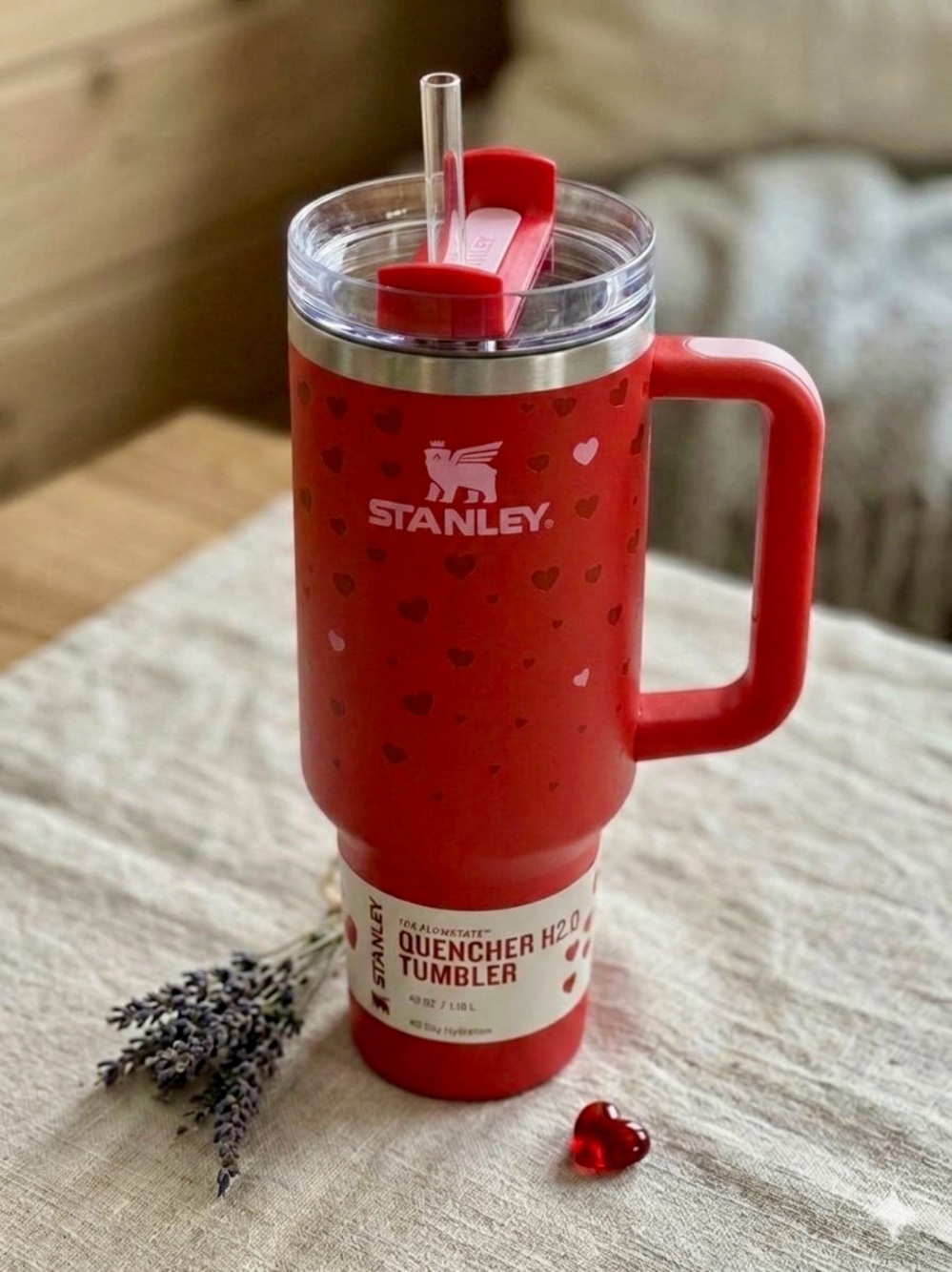 Stanley Tumbler H2.O Flowstate Valentines Day 2025 Red Ruby Hearts